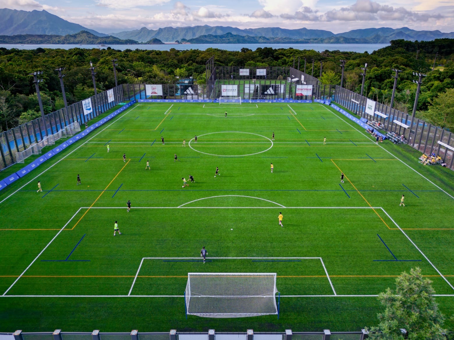 回应嘲讽，巴列卡诺主席：C罗梅西都没有抱怨过我们的更衣室